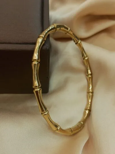 Trendy gold bangle