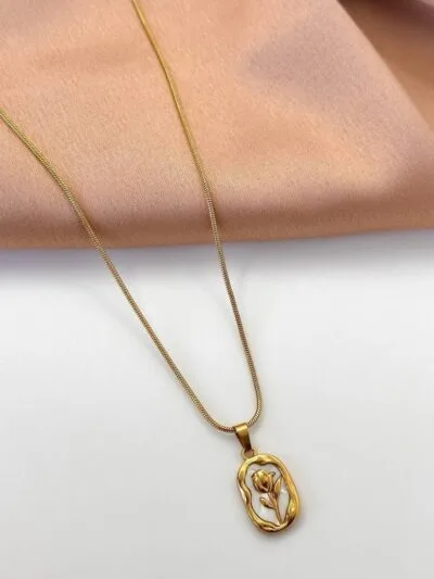 Trendy flower gold plated necklace 