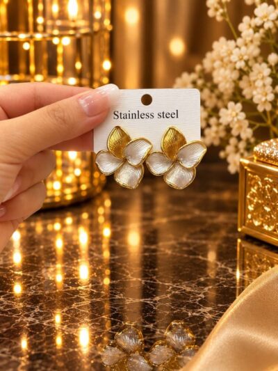 Flory  gold plated earrings 