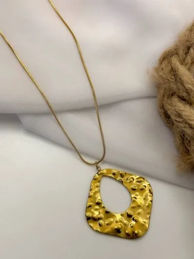 Hollow round gold plated necklace