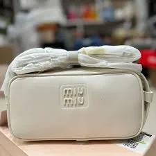 White  Bella class bag