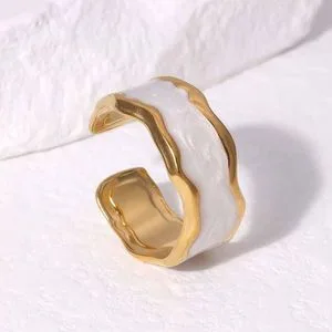 Shell gold plated ring