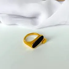 Black belle gold plated ring