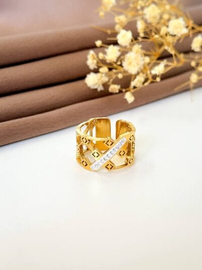 Crystal gold plated ring