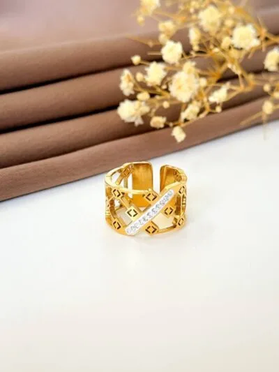 Crystal gold plated ring