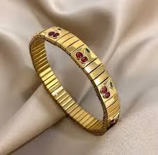 Cherry gold plated bangle