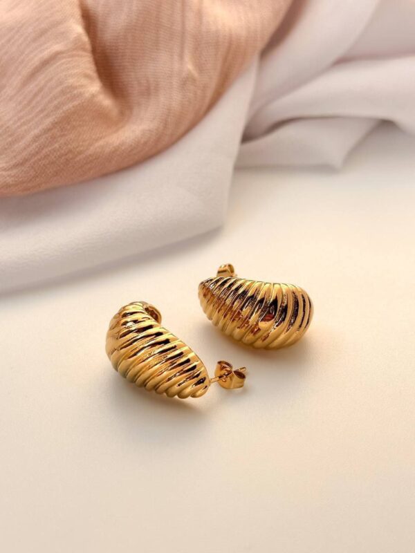 Twisted tear gold plated  earrings 