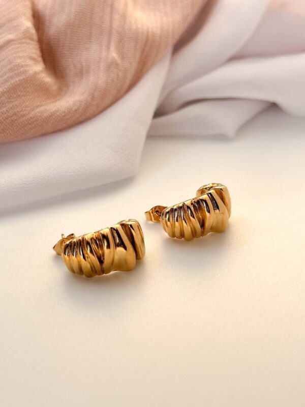 Irregular gold plated  earrings 