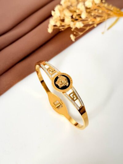 Kira gold plated bangle