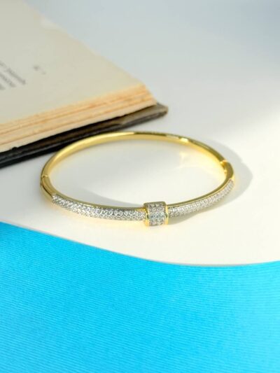 Brilliant gold plated bangle