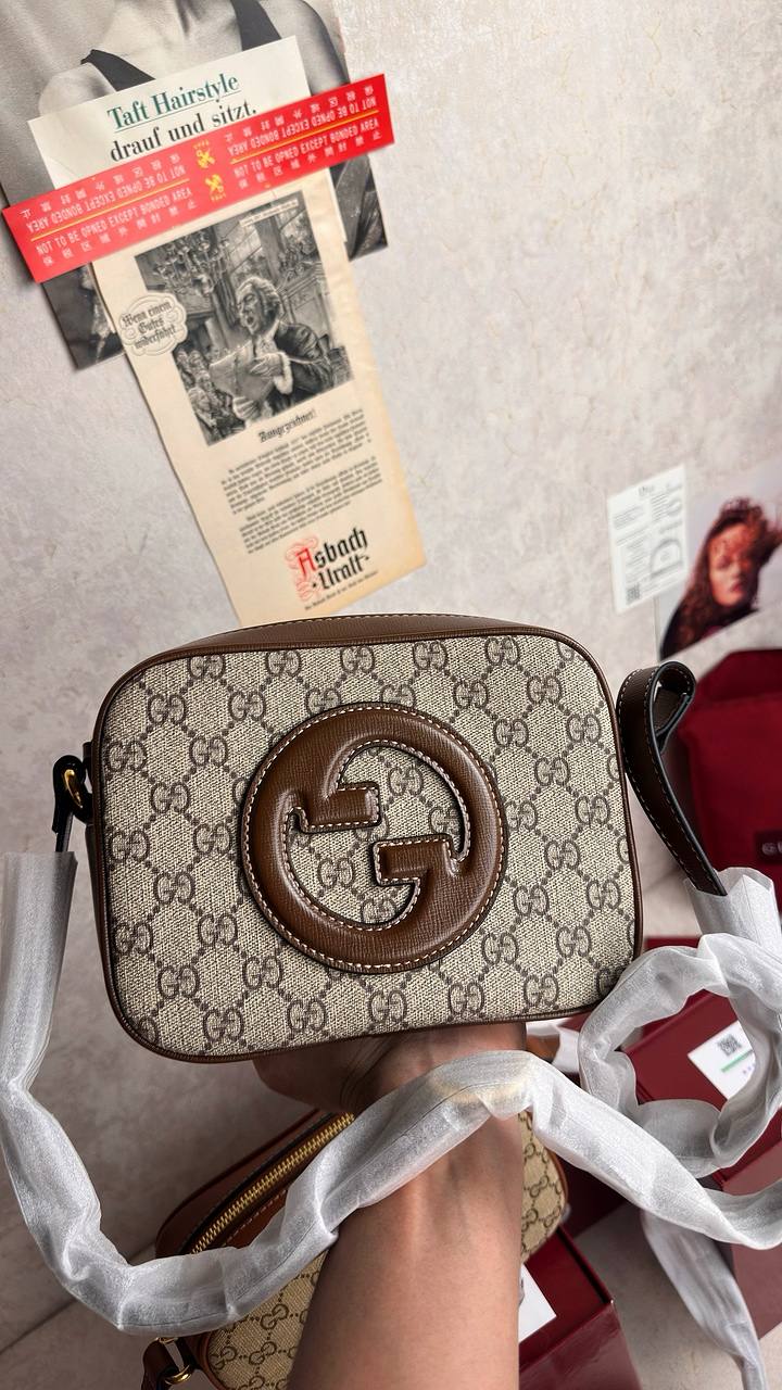 Brown Glamy Bag   size 21 * 15