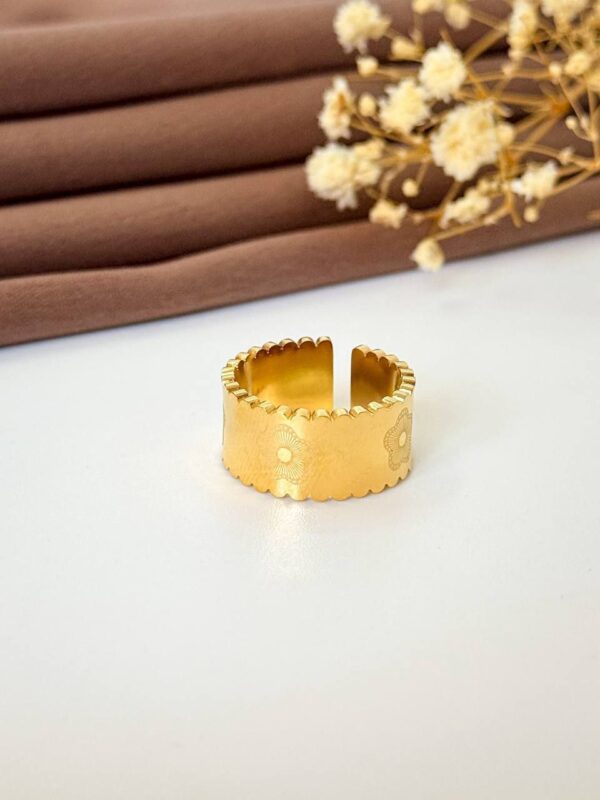 Chunky gold plated ring