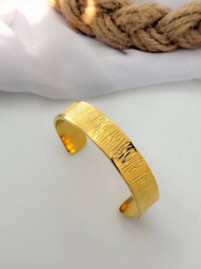 Gourment  gold plated bangle