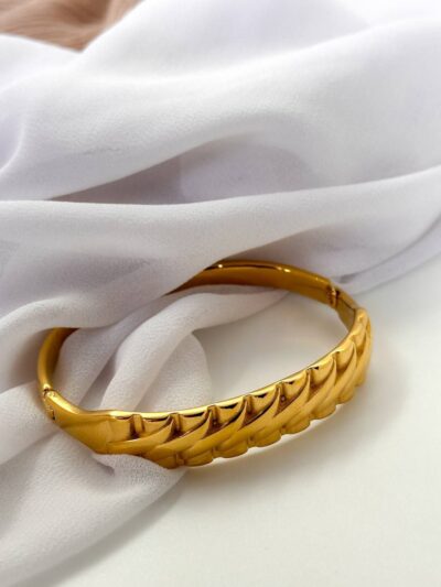 Jovo gold plated bangle