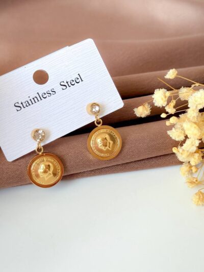 Queen gold plated  earrings