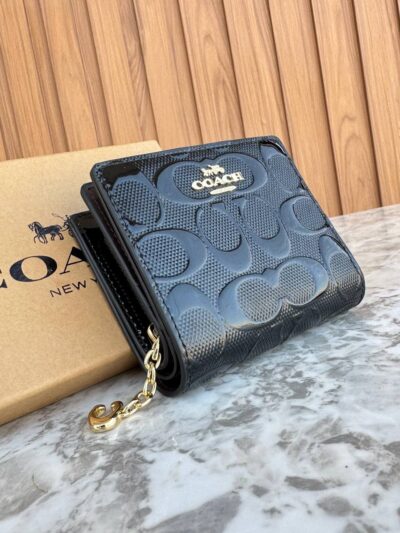 Buzzy black  Wallet