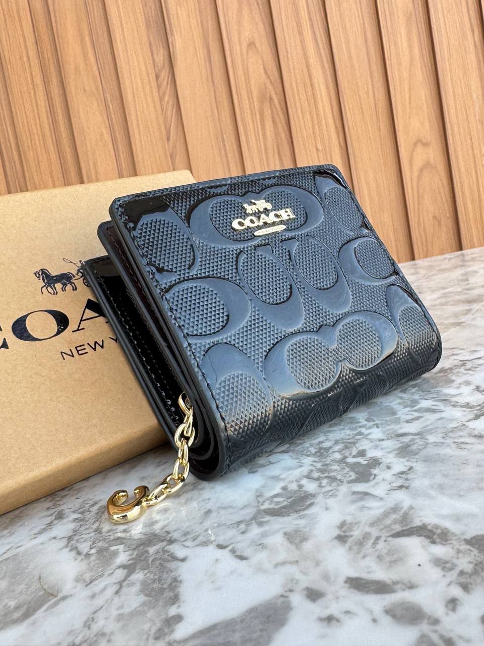 Buzzy black  Wallet