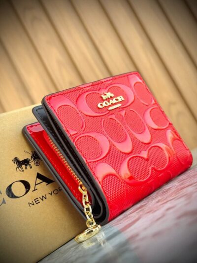 Buzzy red Wallet