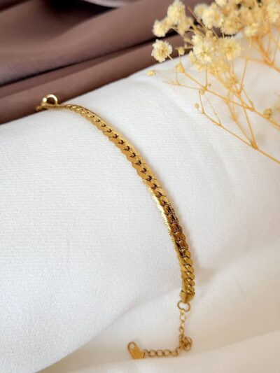 Simple gold plated bracelet