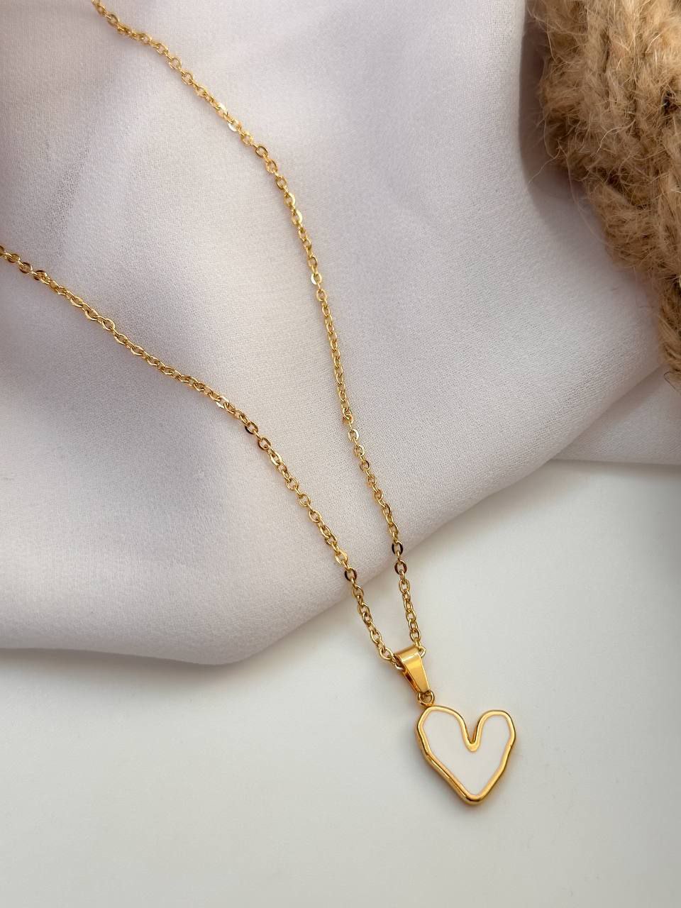 White heart gold plated necklace