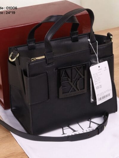 ARI bkack bag size 24*19