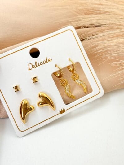 Set of  gold plated  earrings
