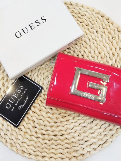 G red shiny wallet