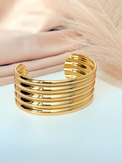 Jenifier gold plated bangle