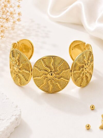 Mer  gold plated bangle