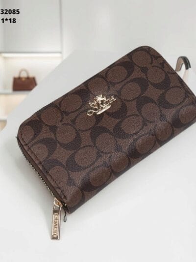 Nina brown wallet